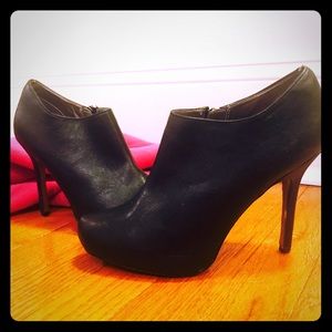 New York & Co. black stiletto booties
